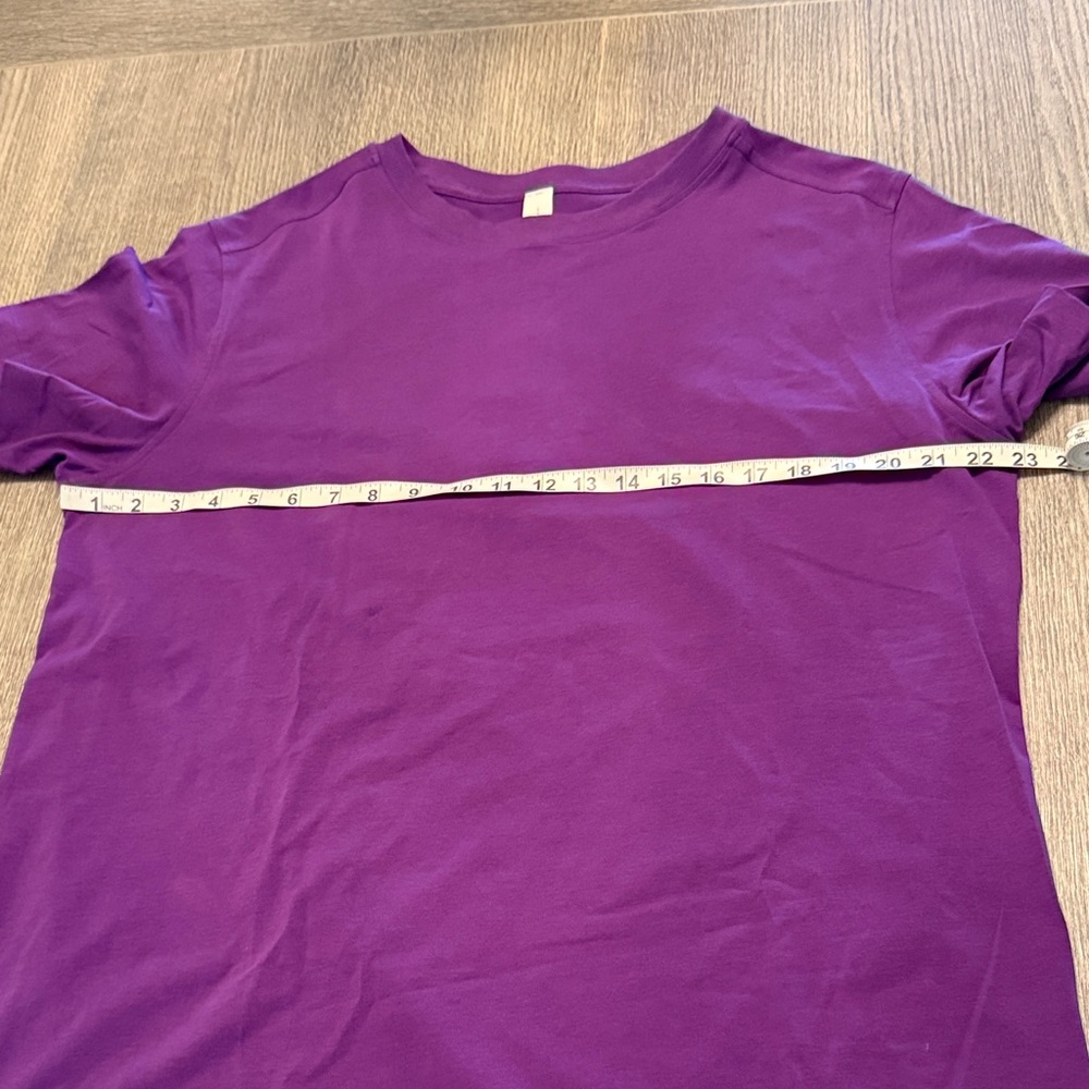 lululemon athletica Purple Short Sleeve Tee - Picture 2 of 6